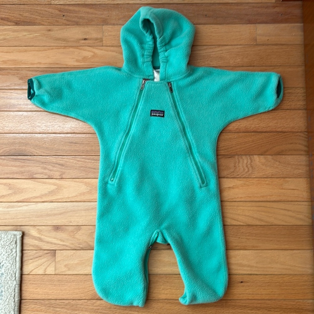 Patagonia Fleece onesie - 3 Month